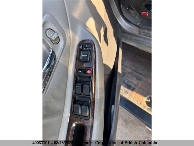 1HGCG16561A802647 · 2001 HONDA ACCORD EX · 9/13