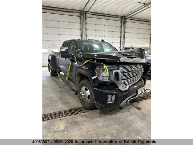 1GT49WEY1NF339718 · 2022 GMC SIERRA 3500HD DENALI