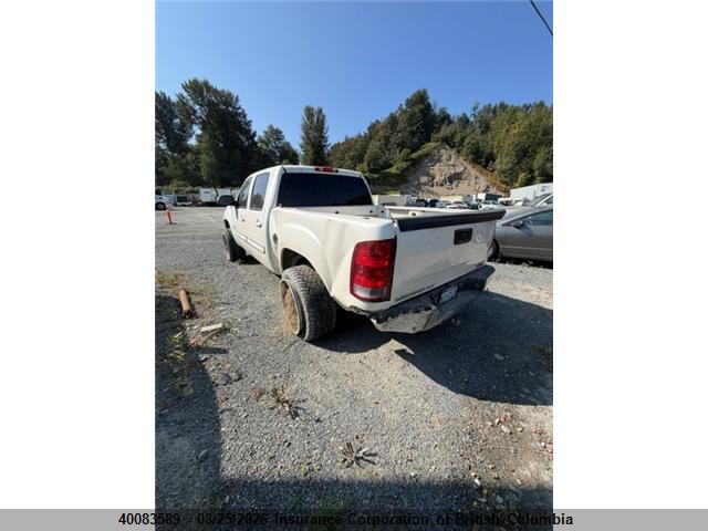 3GTP2VE76DG131527 · 2013 GMC SIERRA K1500 SLE · 3/15