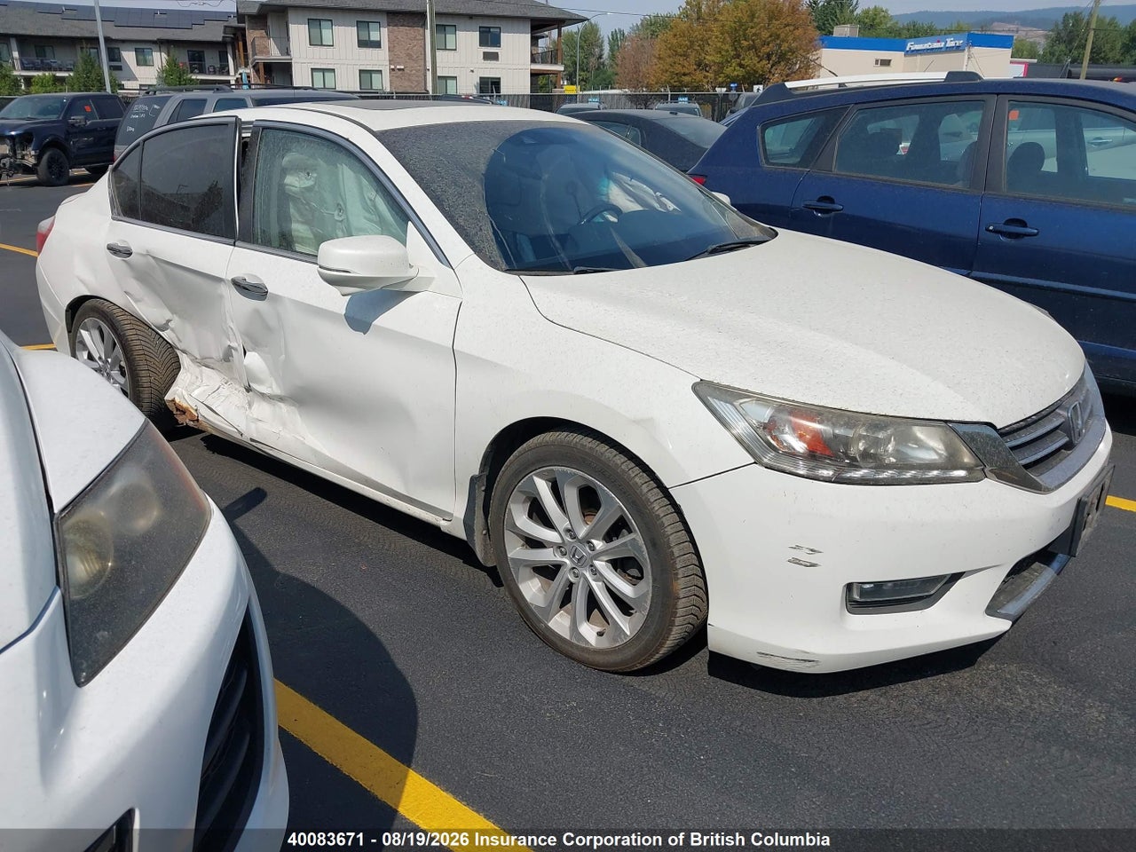 1HGCR2F91DA811425 · 2013 HONDA ACCORD TOURING