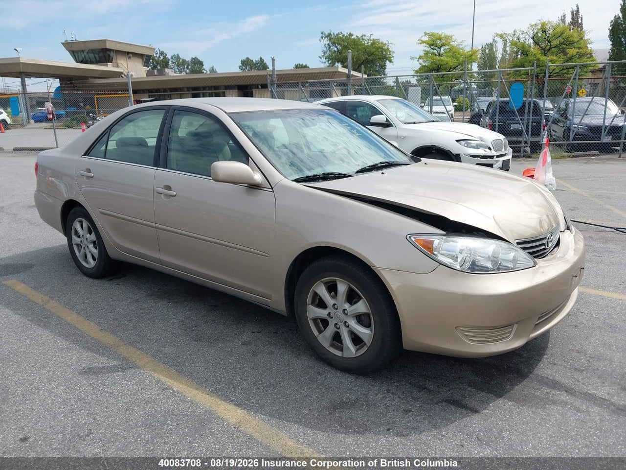 4T1BE32KX5U990144 · 2005 TOYOTA CAMRY