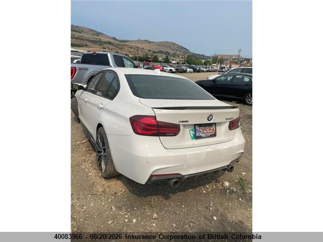 WBA8B7C53JA573139 · 2018 BMW 340I · 3/16