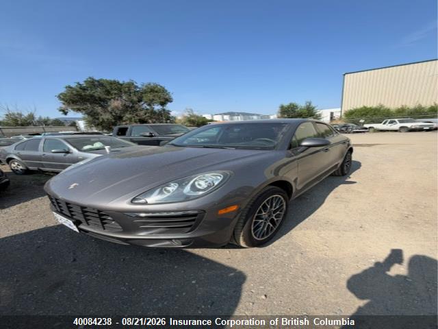 WP1AB2A56FLB70423 · 2015 PORSCHE MACAN · 2/15