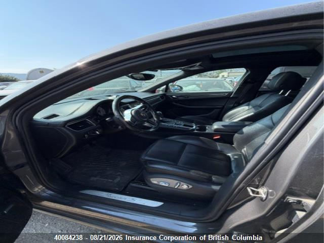 WP1AB2A56FLB70423 · 2015 PORSCHE MACAN · 11/15