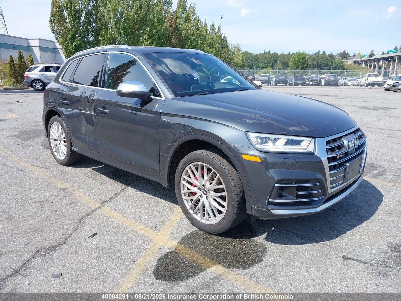 WA1C4AFY8J2033722 · 2018 AUDI SQ5