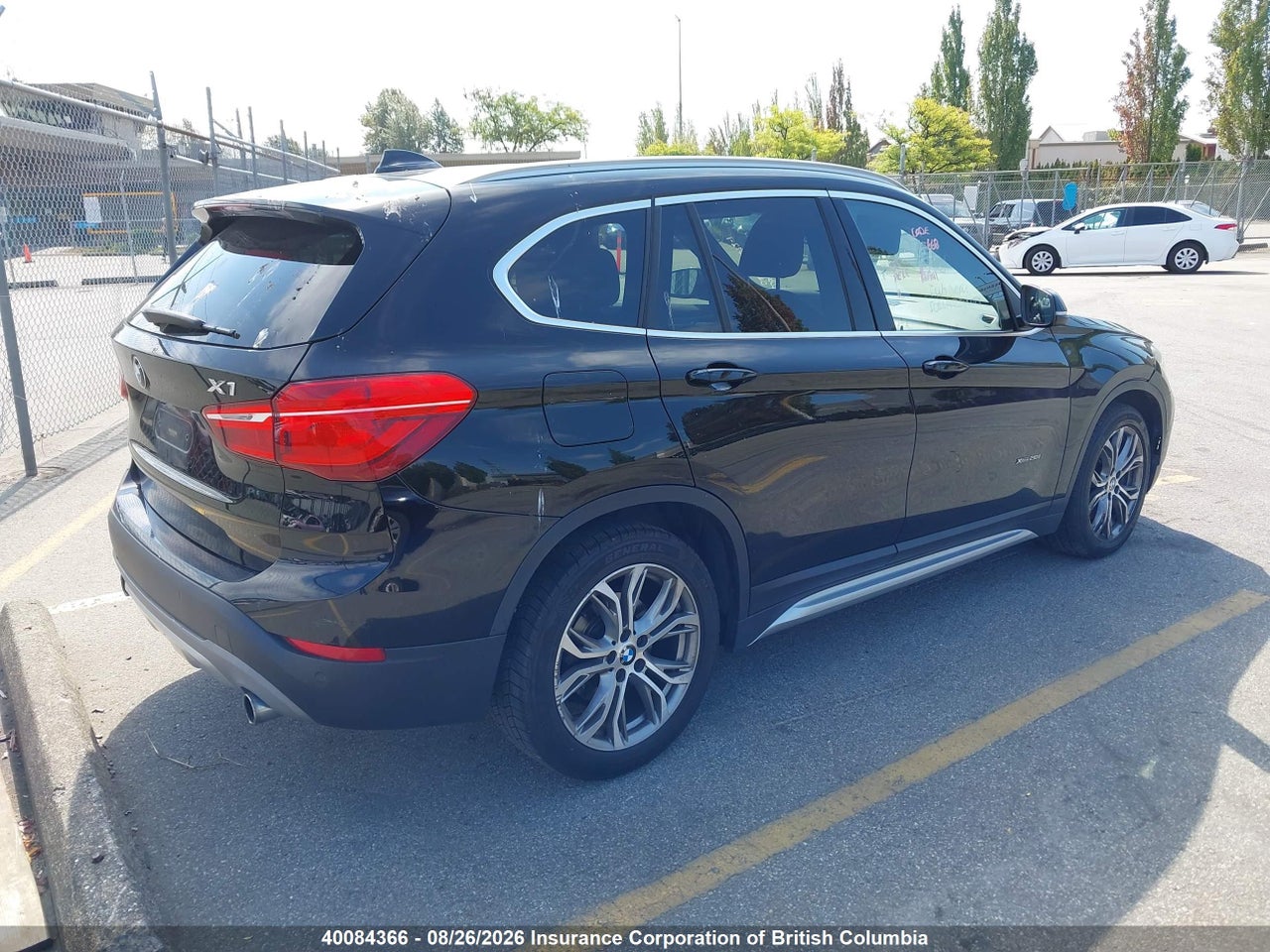 WBXHT3C36H5F75614 · 2017 BMW X1 · 4/23