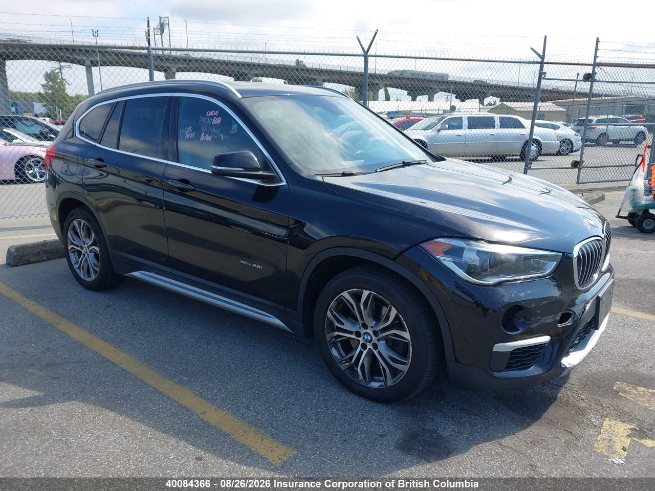 WBXHT3C36H5F75614 · 2017 BMW X1