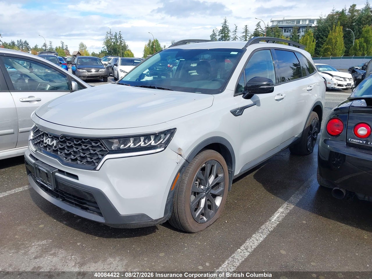 5XYRGDLF8NG083821 · 2022 KIA SORENTO LX · 2/18