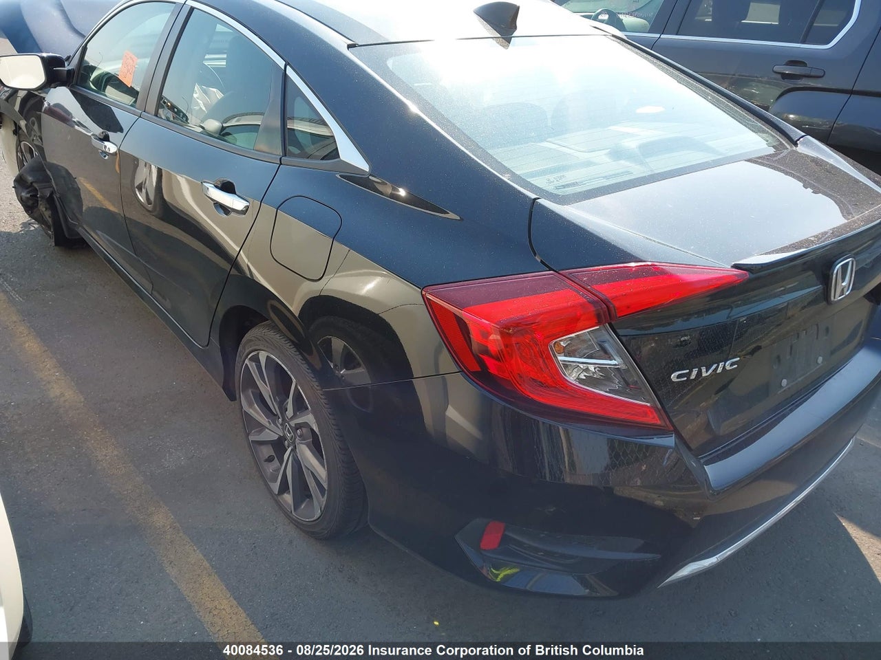 2HGFC1F97KH106295 · 2019 HONDA Civic touring · 3/21