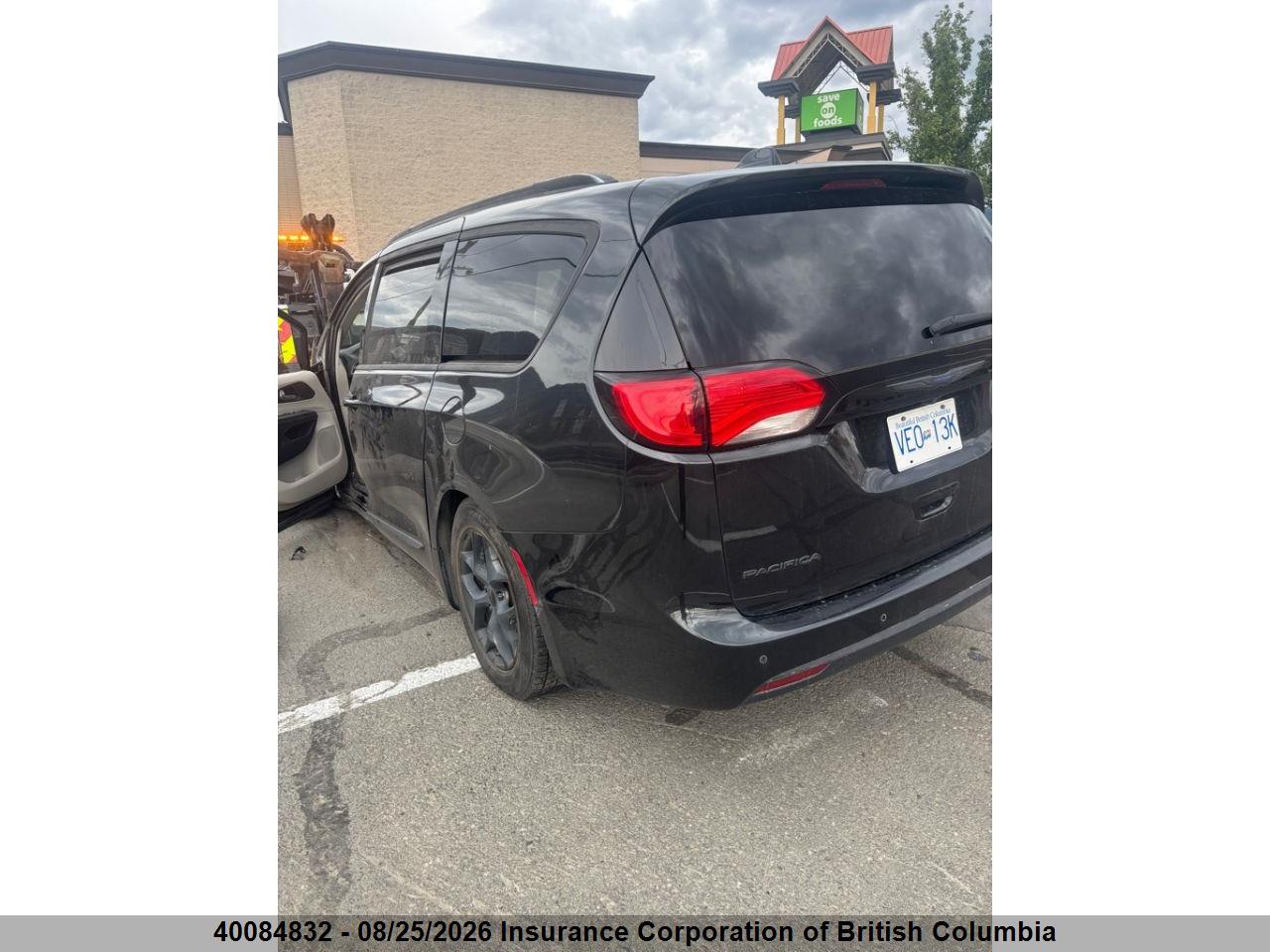 2C4RC1EG5JR330122 · 2018 CHRYSLER PACIFICA TOURING L PLUS · 4/10