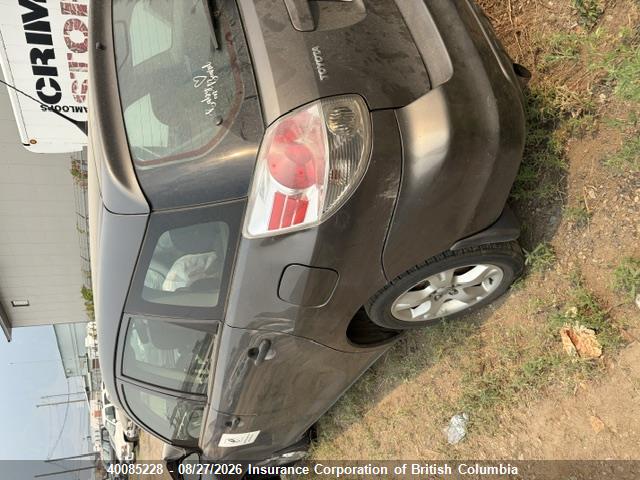 2T1KR32E25C889874 · 2005 TOYOTA COROLLA MATRIX XR · 3/14