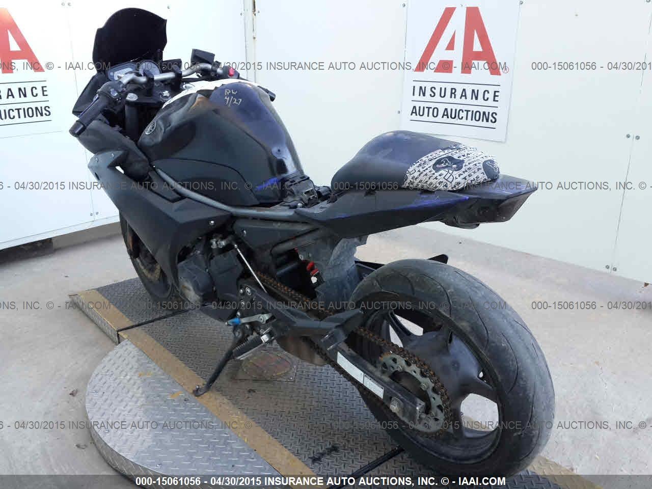 2009 YAMAHA YZFR1 · 3/10