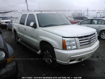 2005 CADILLAC ESCALADE EXT