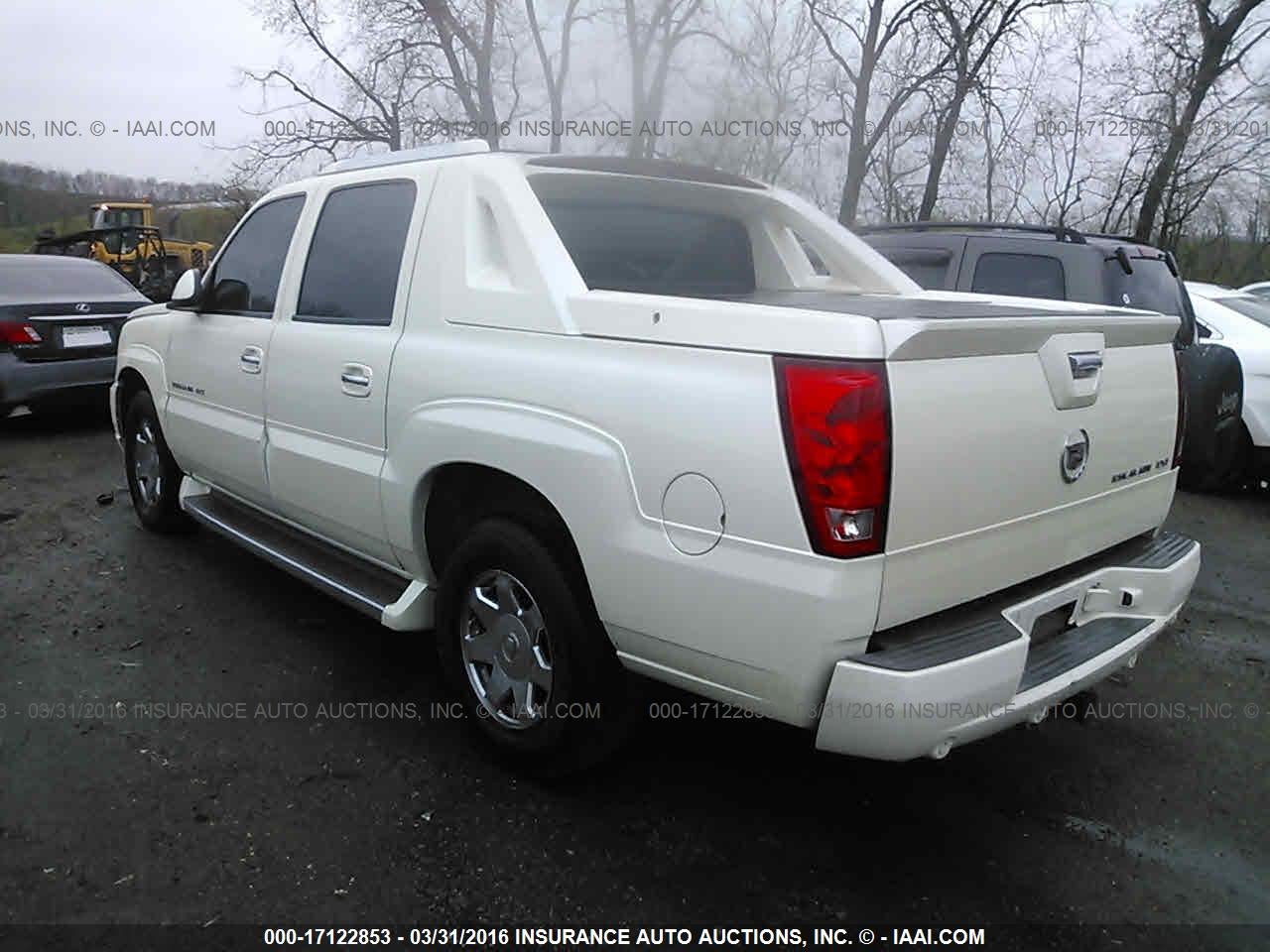 2005 CADILLAC ESCALADE EXT · 3/10