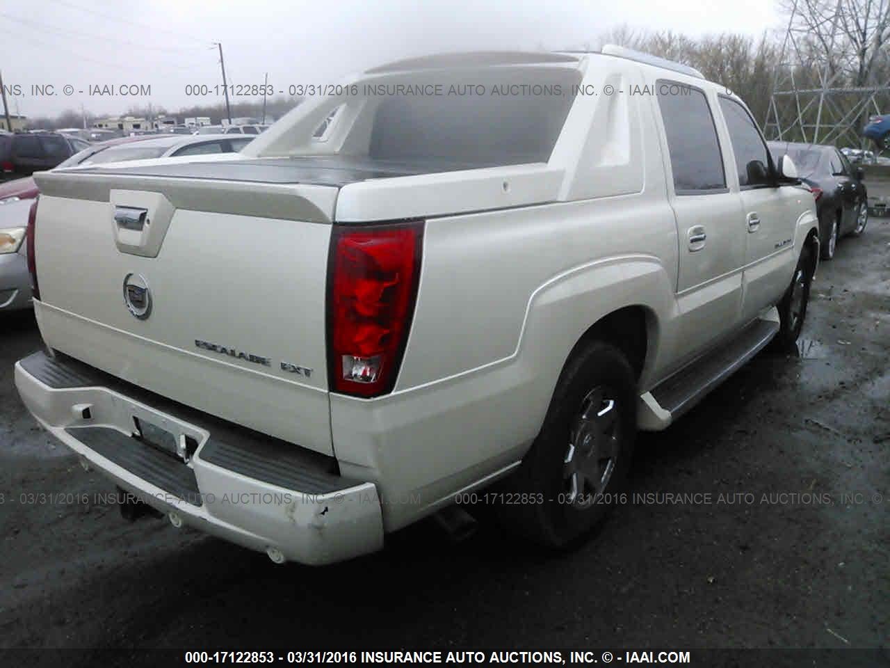 2005 CADILLAC ESCALADE EXT · 4/10