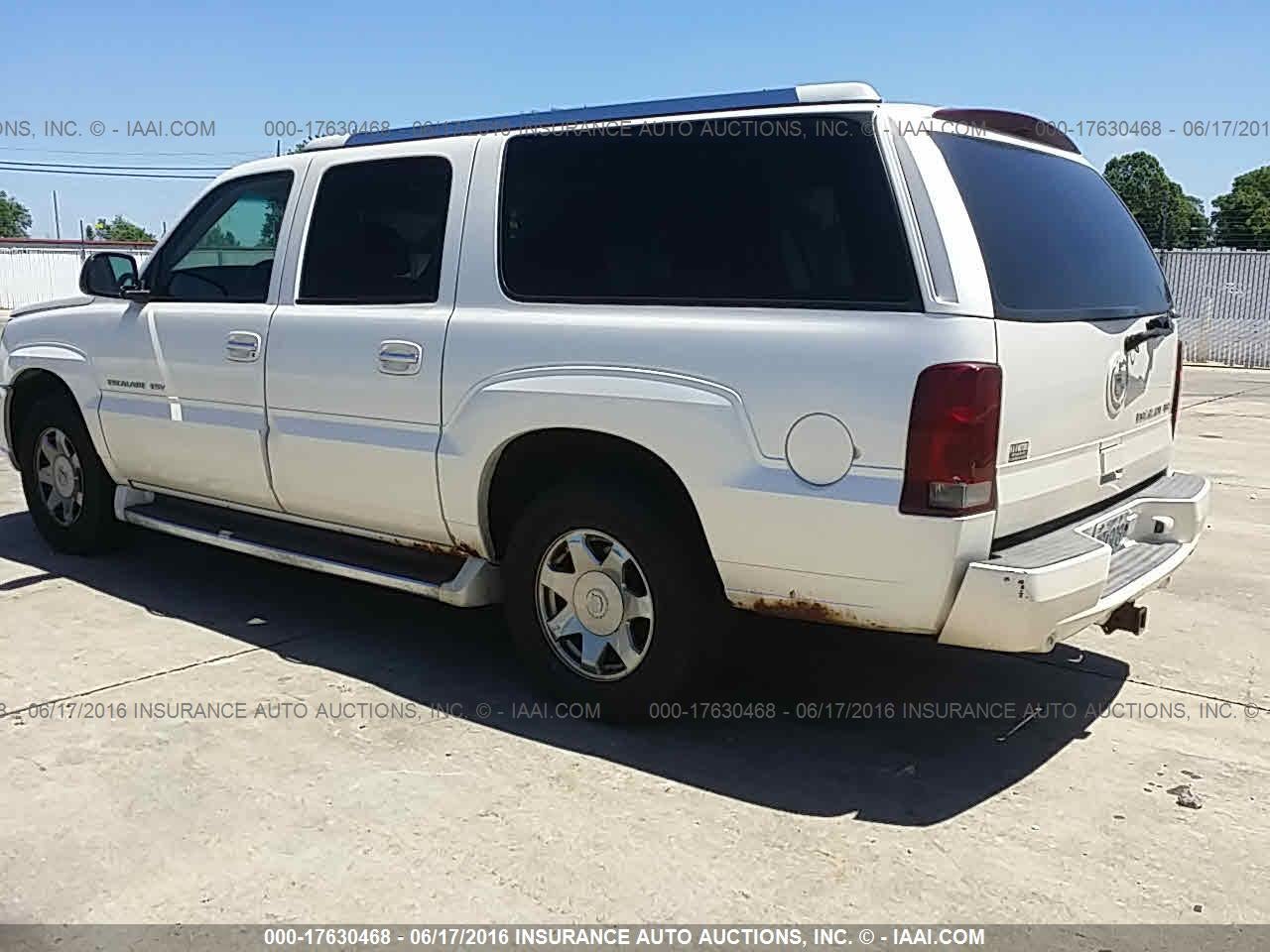 2003 CADILLAC ESCALADE ESV · 3/10