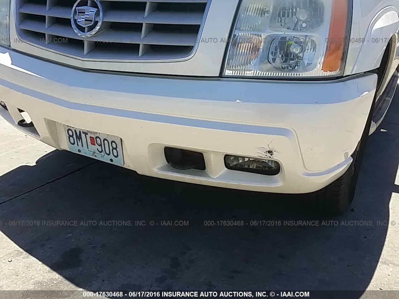 2003 CADILLAC ESCALADE ESV · 6/10