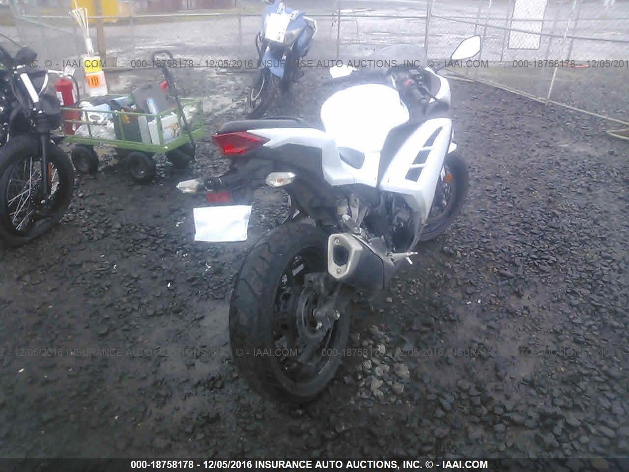2015 KAWASAKI EX300 A · 4/10
