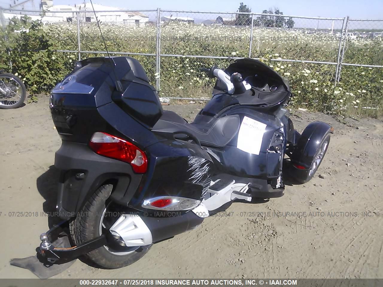 2010 CAN-AM SPYDER ROADSTER RT · 4/10