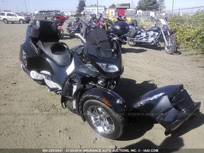 2BXJBLC15AV****** · 2010 CAN-AM SPYDER ROADSTER RT