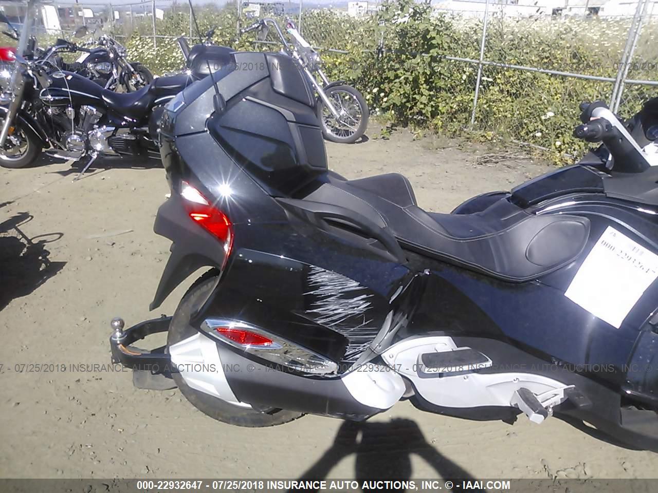 2010 CAN-AM SPYDER ROADSTER RT · 6/10