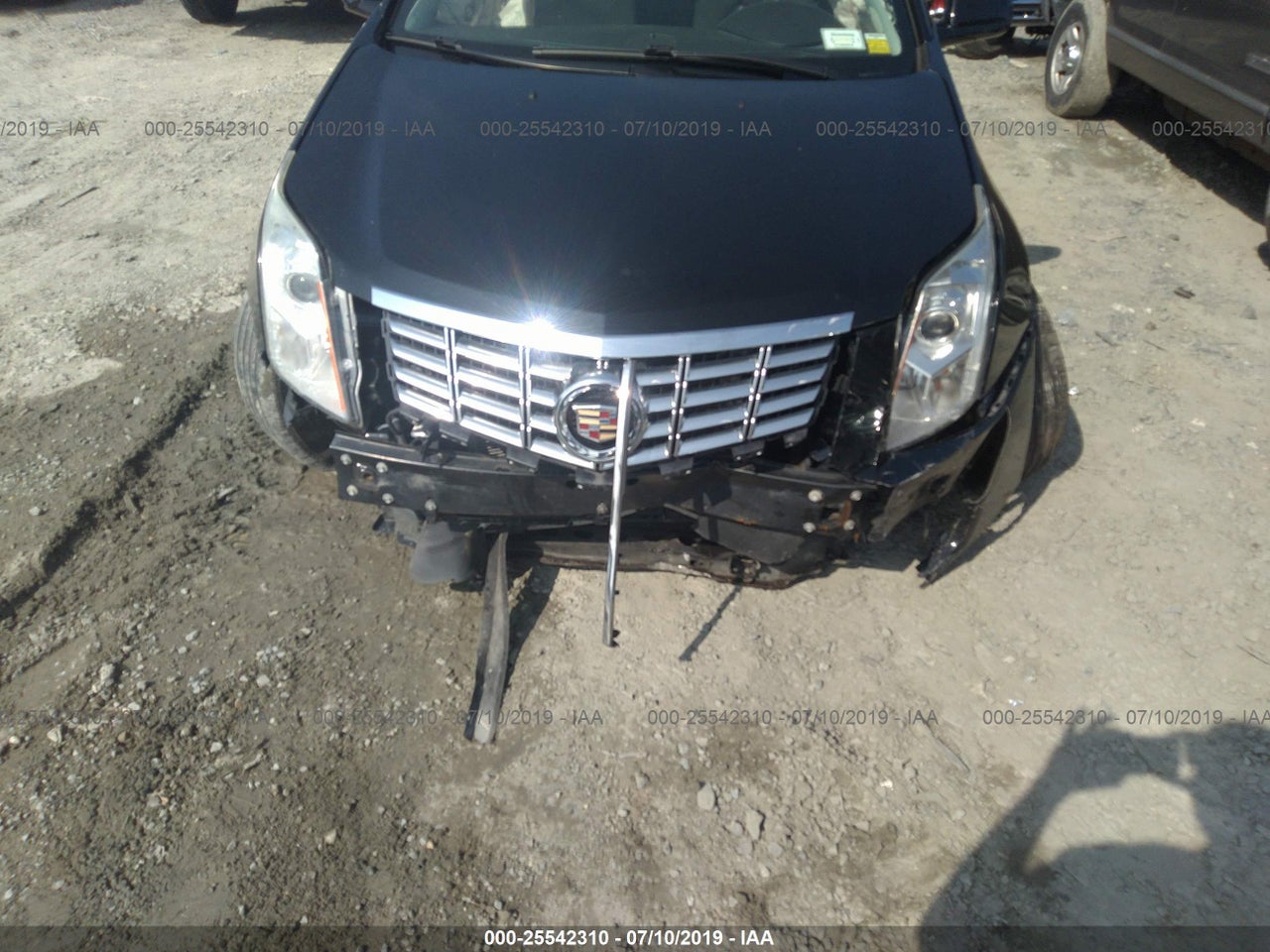 2013 CADILLAC SRX LUXURY COLLECTION · 6/10