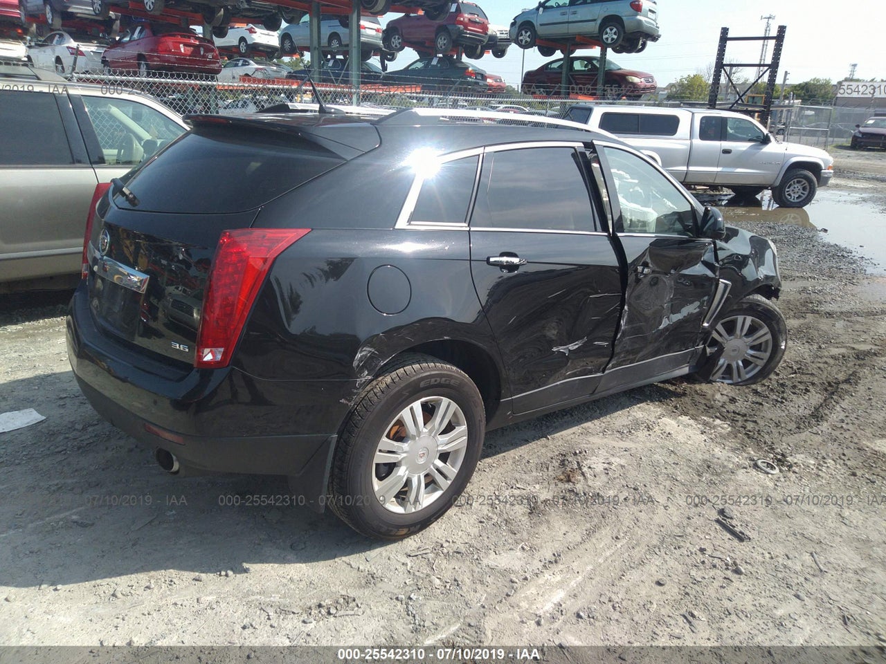 2013 CADILLAC SRX LUXURY COLLECTION · 4/10