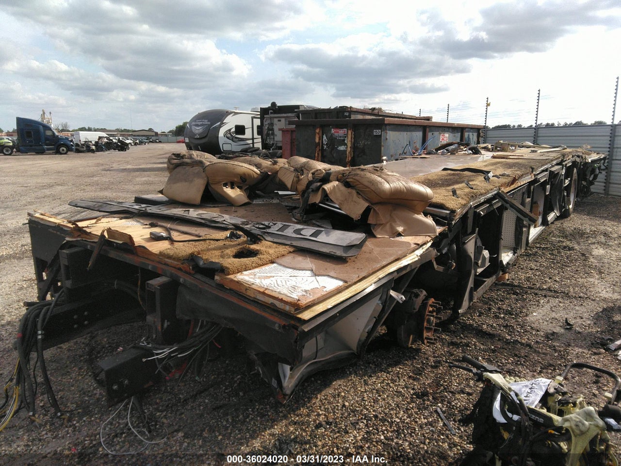 2013 FREIGHTLINER CHASSIS XC · 2/10