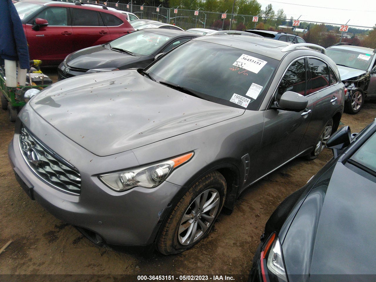 2011 INFINITI FX35 · 2/11
