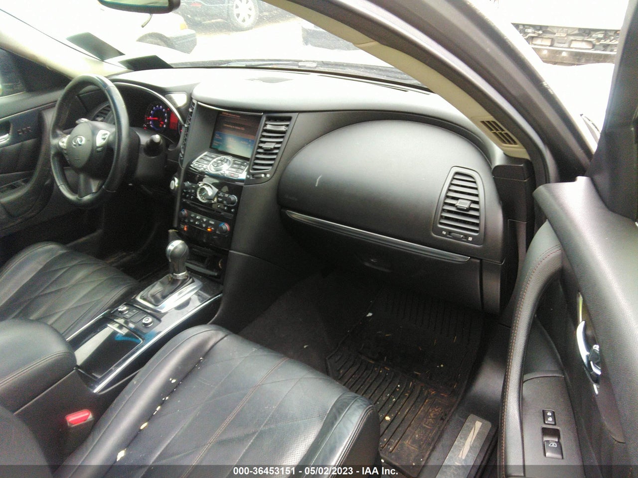 2011 INFINITI FX35 · 5/11