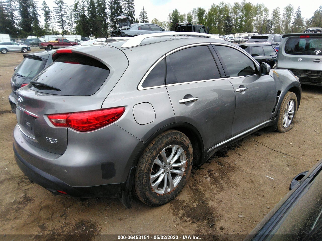 2011 INFINITI FX35 · 4/11