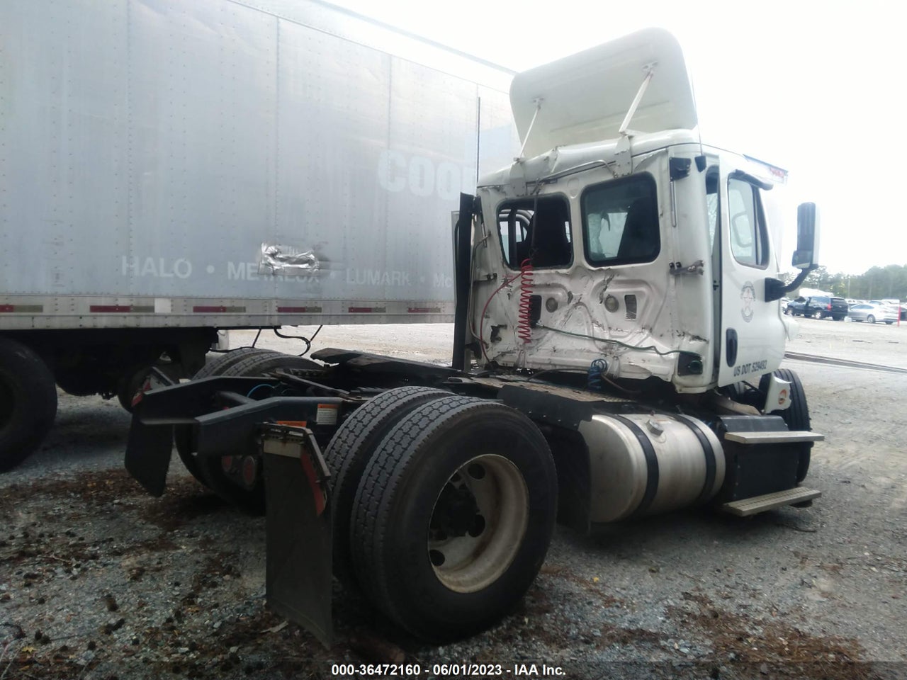 2014 FREIGHTLINER CASCADIA 113 · 4/11