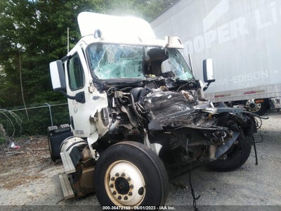 2014 FREIGHTLINER CASCADIA 113