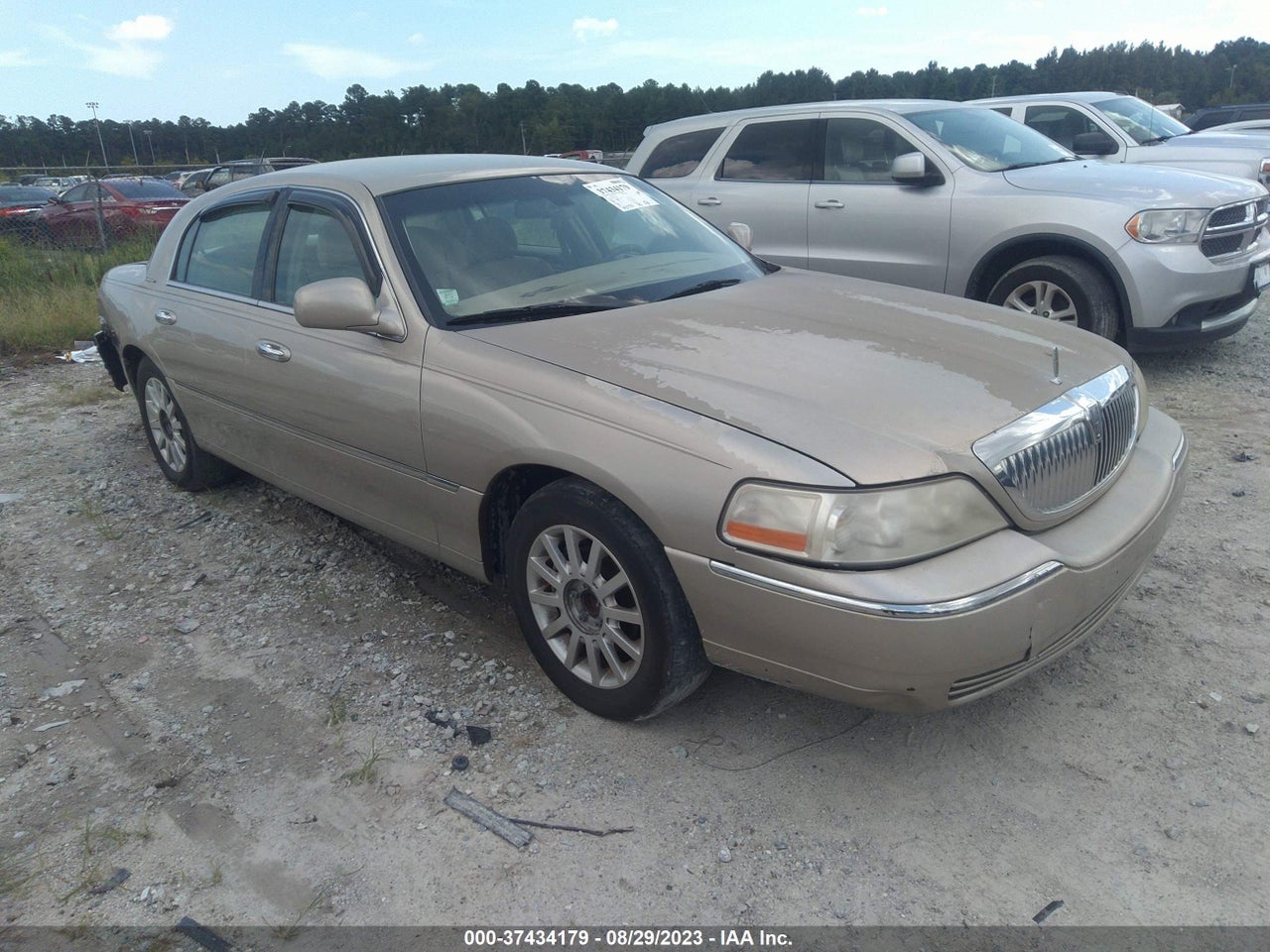 2007 LINCOLN TOWN CAR SIGNATURE