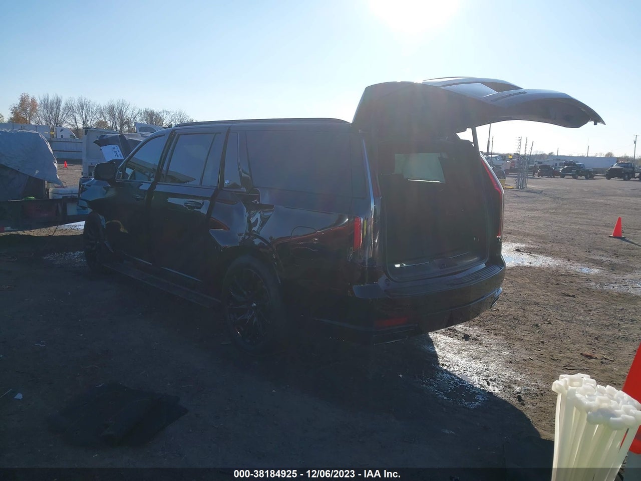 2023 CADILLAC ESCALADE ESV 4WD SPORT PLATINUM · 3/11