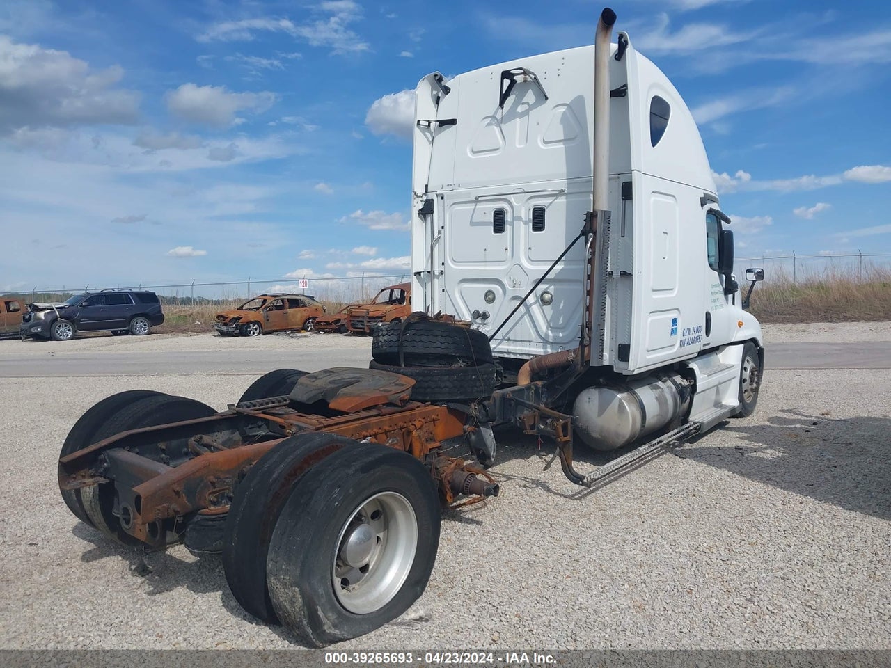 2010 FREIGHTLINER CASCADIA 125 · 3/11