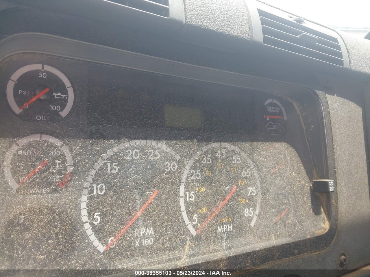 2016 FREIGHTLINER CASCADIA 125 · 6/11