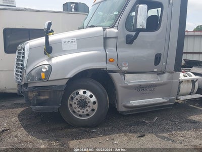 2016 FREIGHTLINER CASCADIA 125