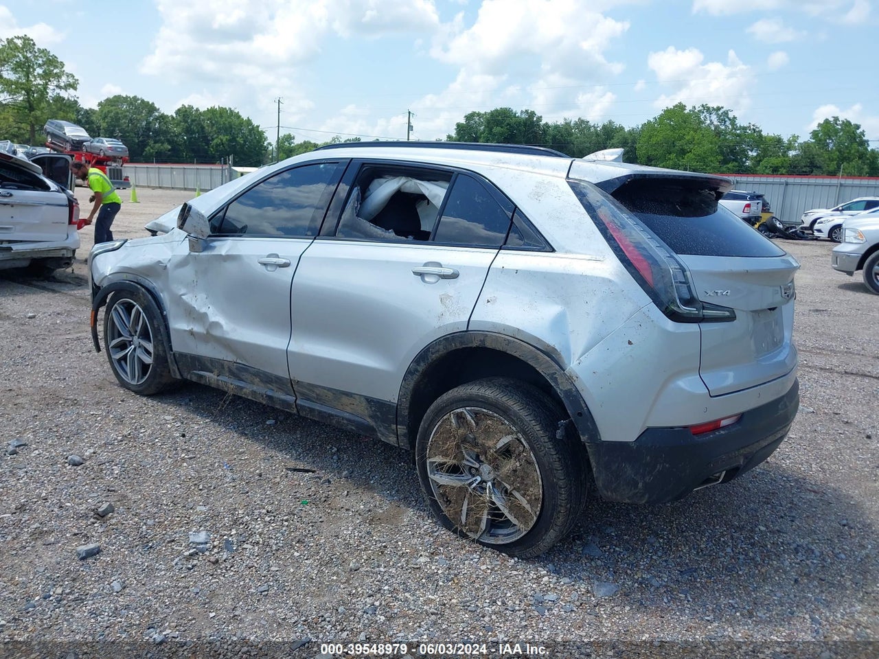 2021 CADILLAC XT4 FWD SPORT · 3/10