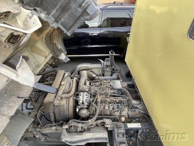 2017 ISUZU NPR HD GAS REG · 3/7