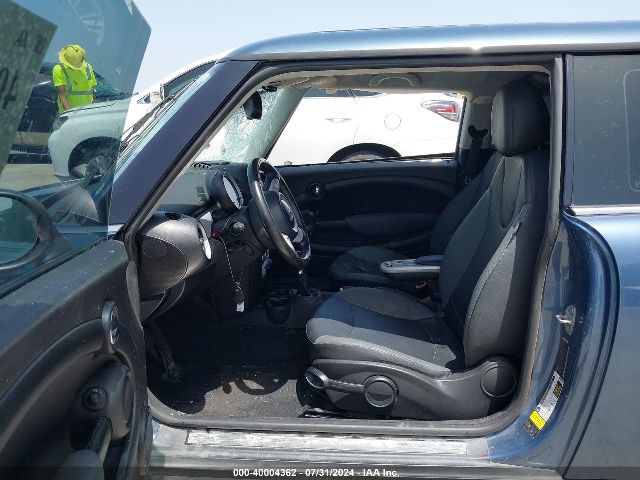 2010 MINI COOPER · 5/11