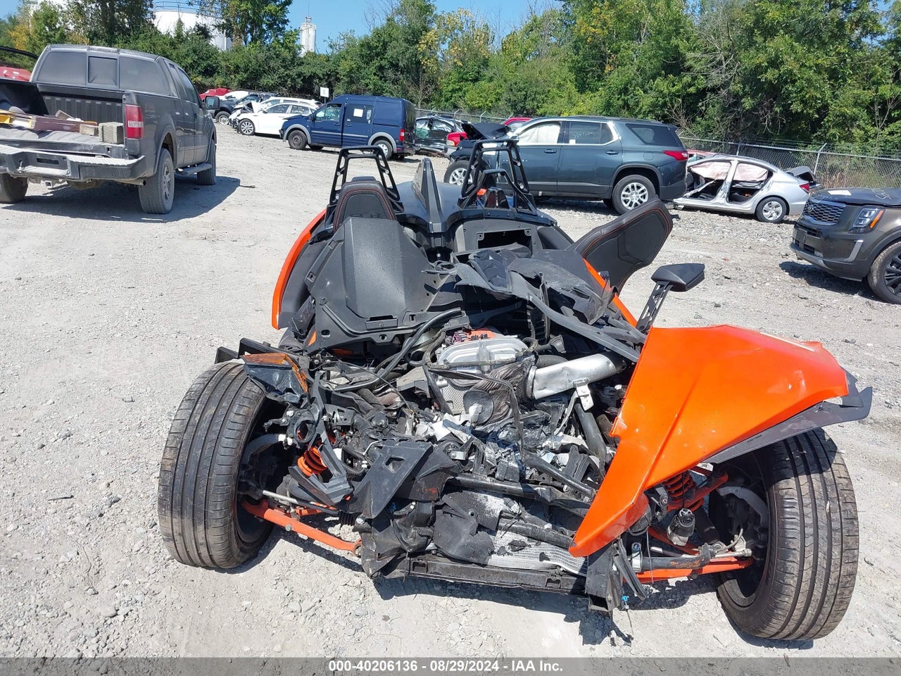 2017 POLARIS SLINGSHOT SLR · 5/10