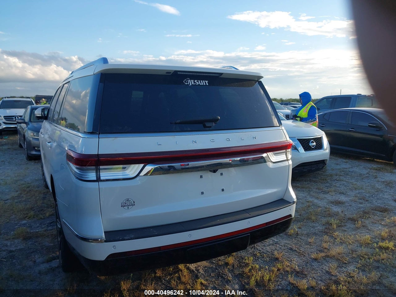 2022 LINCOLN NAVIGATOR RESERVE · 4/11