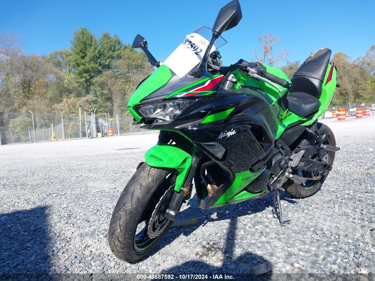 2024 KAWASAKI EX650 P · 2/10
