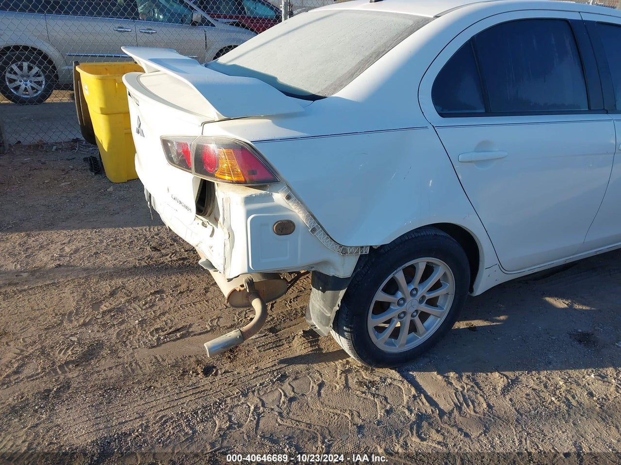 2010 MITSUBISHI LANCER ES · 4/11