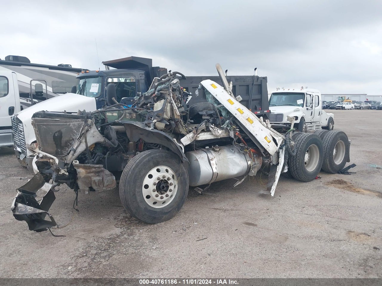 2012 FREIGHTLINER CONVENTIONAL COLUMBIA · 2/10