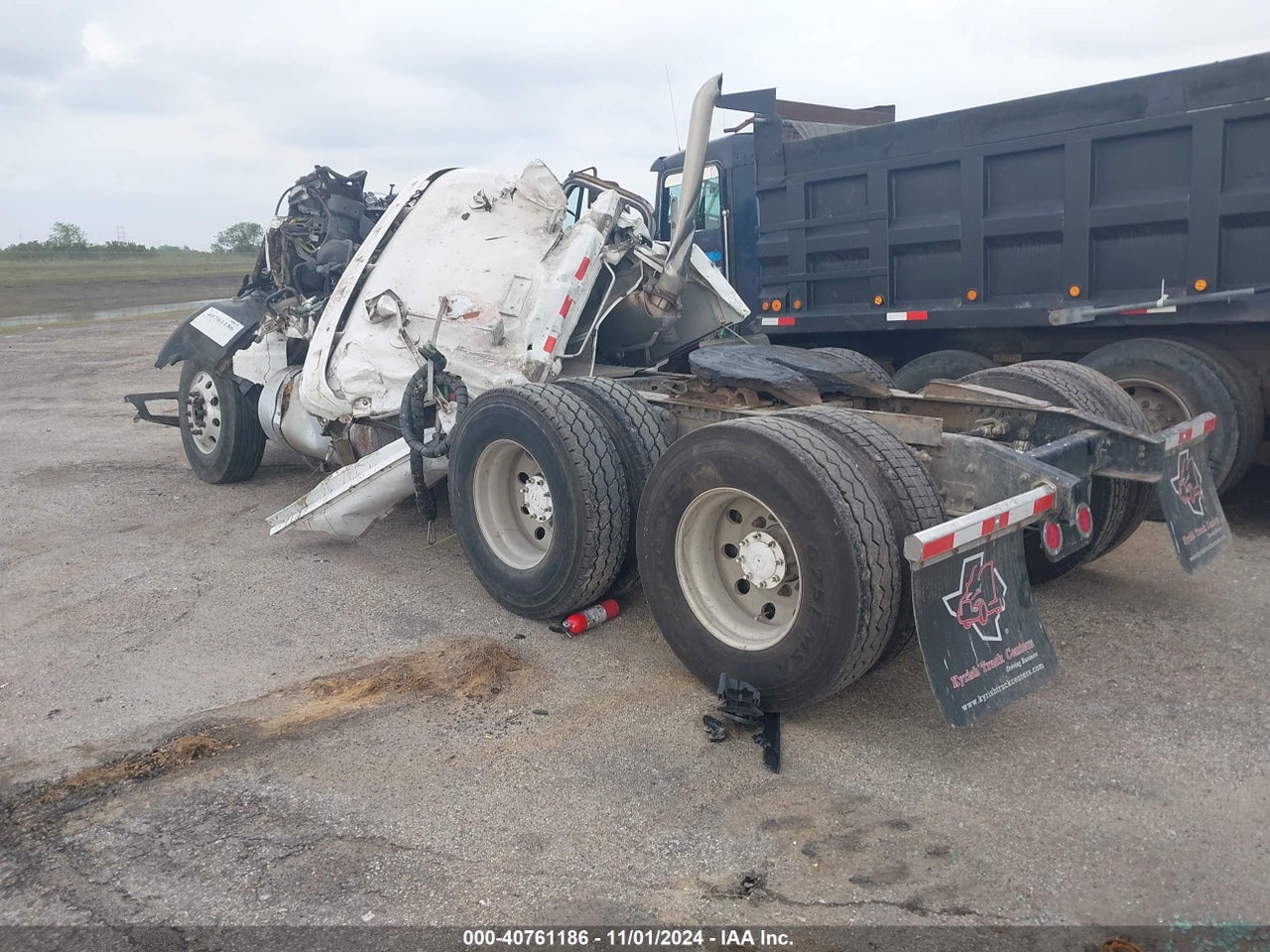 2012 FREIGHTLINER CONVENTIONAL COLUMBIA · 3/10