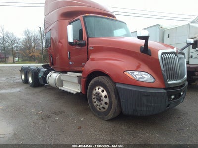 2018 INTERNATIONAL LT