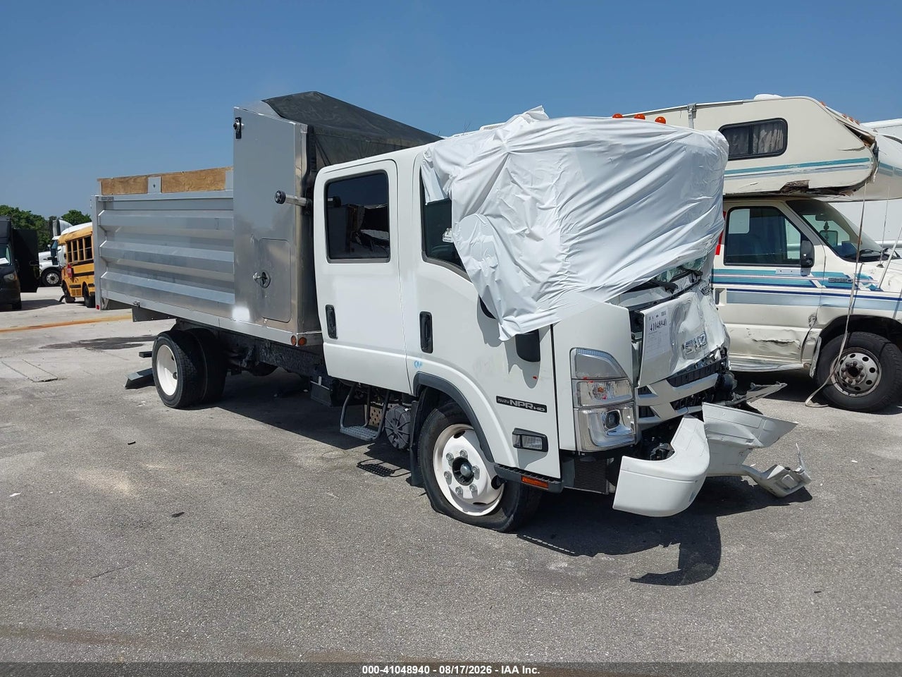 2024 ISUZU NPR HD  