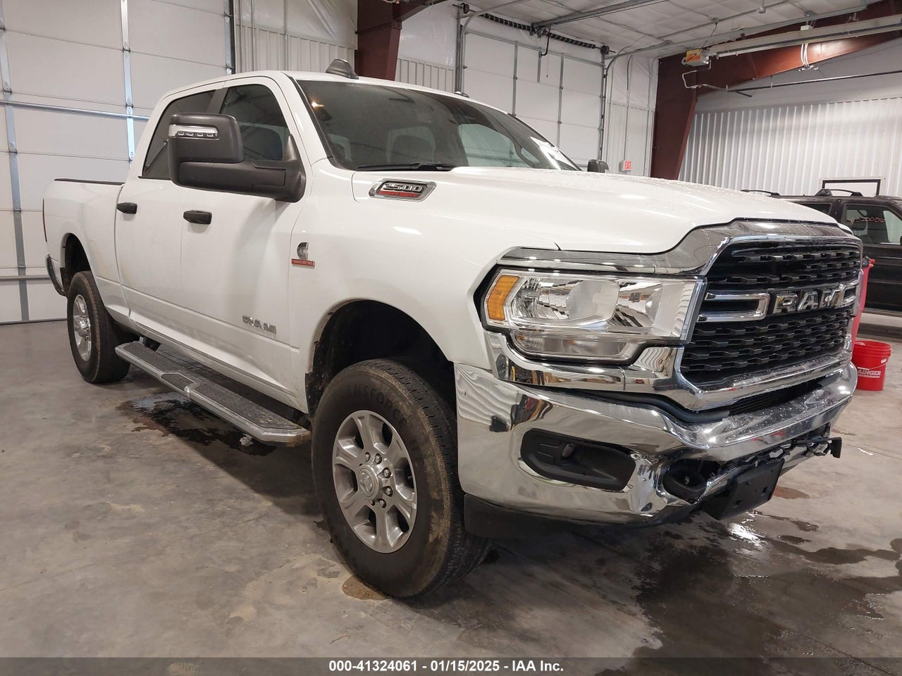 3C6UR5DL9RG****** · 2024 RAM 2500 BIG HORN  4X4 6'4 BOX